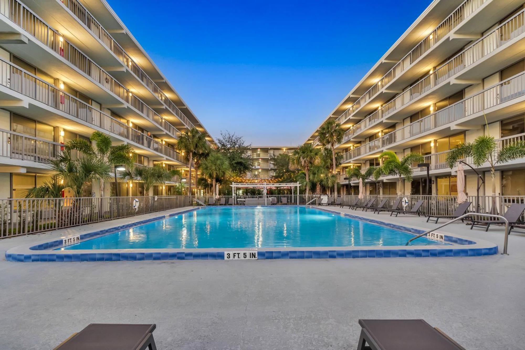 The Irlo Hotel Kissimmee Exterior photo